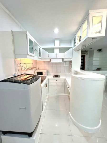 Supalai Place Sukhumvit 39, Bangkok, 175-179 Soi Sukhumvit 39 Sukhumvit Road, Khlong Tan Nua, Watthana, Bangkok, 1 Bedroom, 50 sqm, Condo For Rent, by Tanapat Jitwatcharakomol, 500464582 - DDproperty.com