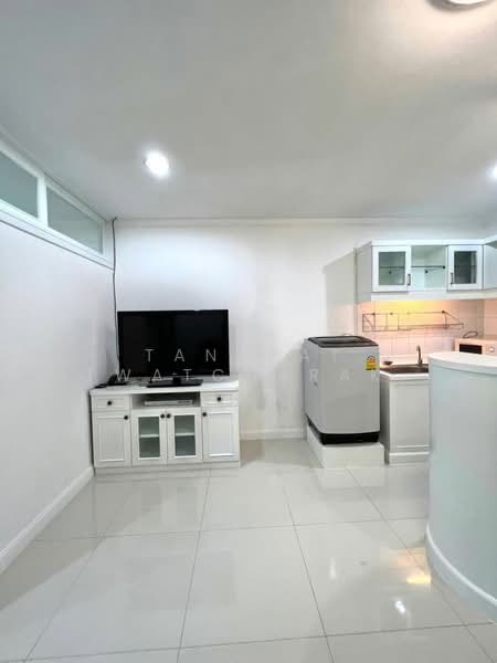 Supalai Place Sukhumvit 39 : ศุภาลัย เพลส สุขุมวิท 39, กรุงเทพ, 175-179 ซอยสุขุมวิท 39 ถนนสุขุมวิท แขวงคลองตันเหนือ เขตวัฒนา กรุงเทพมหานคร, คลองตันเหนือ, วัฒนา, กรุงเทพ, 50 ตร.ม., คอนโด ให้เช่า, โดย Tanapat Jitwatcharakomol, 500464582 - DDproperty.com
