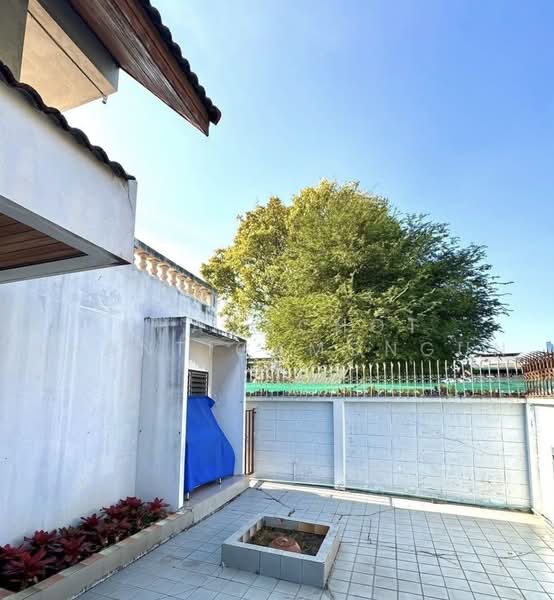 4-BR House, Bangkok, Chong Nonsi, Yan Nawa, Bangkok, 4 Bedrooms, 384 sqm, Single Detached House For Sale, by Thanachot Khantigamongun, 500464585 - DDproperty.com