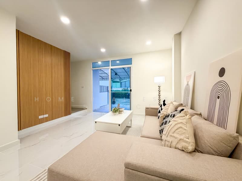 ดิ เอ็กซ์คลูซีฟ แคราย - งามวงศ์วาน, Nonthaburi, Tha-Sai, Muang Nonthaburi, Nonthaburi, 3 Bedrooms, 200 sqm, Townhouse For Sale, by HOME Real Estate Service, 500464636 - DDproperty.com