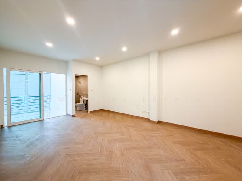 ดิ เอ็กซ์คลูซีฟ แคราย - งามวงศ์วาน, Nonthaburi, Tha-Sai, Muang Nonthaburi, Nonthaburi, 3 Bedrooms, 200 sqm, Townhouse For Sale, by HOME Real Estate Service, 500464636 - DDproperty.com