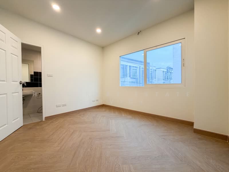 ดิ เอ็กซ์คลูซีฟ แคราย - งามวงศ์วาน, Nonthaburi, Tha-Sai, Muang Nonthaburi, Nonthaburi, 3 Bedrooms, 200 sqm, Townhouse For Sale, by HOME Real Estate Service, 500464636 - DDproperty.com