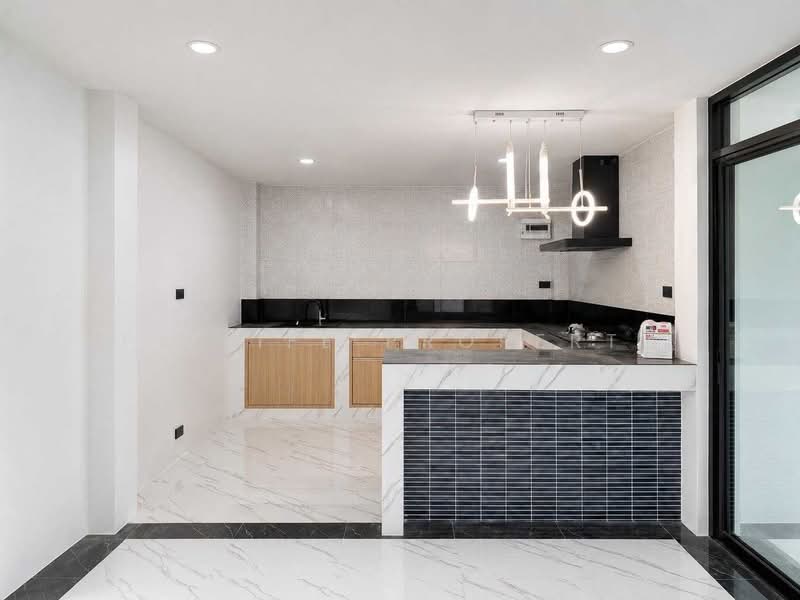 10S0117 This house for sale 7,990,000 baht 4 bedroom 4 bathroom at muang, Phuket, Ratsada, Muang Phuket, Phuket, 4 Bedrooms, 150 sqm, Single Detached House For Sale, by PK LIFE Property, 500464639 - DDproperty.com