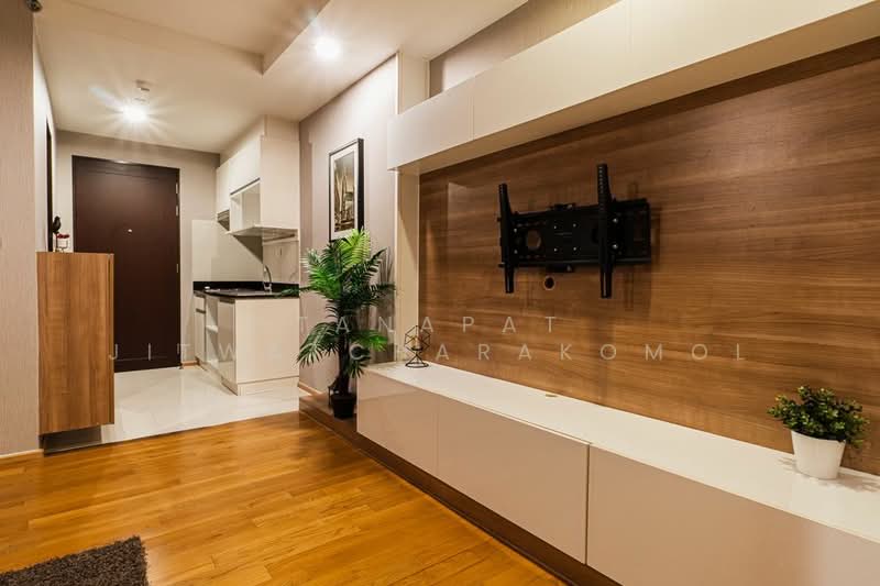 Abstracts Phahonyothin Park, Bangkok, 1076 Phahonyothin Road, Jom Phon, Chatuchak, Bangkok, 1 Bedroom, 38 sqm, Condo For Rent, by Tanapat Jitwatcharakomol, 500464739 - DDproperty.com