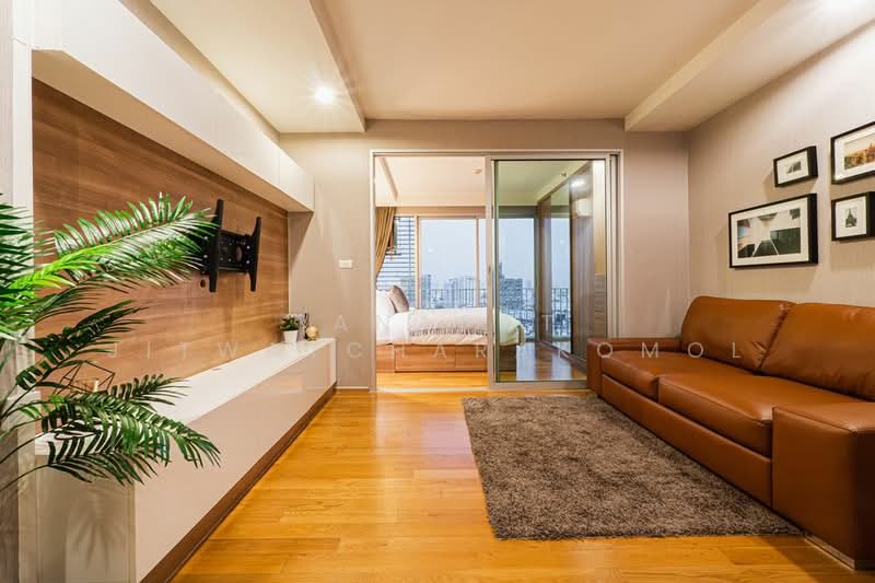 Abstracts Phahonyothin Park, Bangkok, 1076 Phahonyothin Road, Jom Phon, Chatuchak, Bangkok, 1 Bedroom, 38 sqm, Condo For Rent, by Tanapat Jitwatcharakomol, 500464739 - DDproperty.com