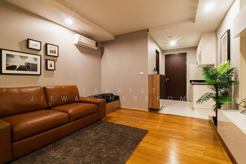 Abstracts Phahonyothin Park, Bangkok, 1076 Phahonyothin Road, Jom Phon, Chatuchak, Bangkok, 1 Bedroom, 38 sqm, Condo For Rent, by Tanapat Jitwatcharakomol, 500464739 - DDproperty.com