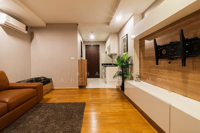 Abstracts Phahonyothin Park, Bangkok, 1076 Phahonyothin Road, Jom Phon, Chatuchak, Bangkok, 1 Bedroom, 38 sqm, Condo For Rent, by Tanapat Jitwatcharakomol, 500464739 - DDproperty.com