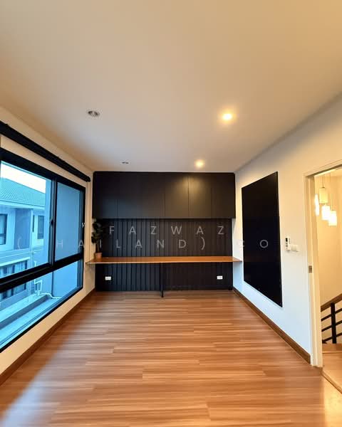Supalai Essence Ladprao, Bangkok, Soi Ladprao 107, Khlong Chan, Bang Kapi, Bangkok, 4 Bedrooms, 181 sqm, Single Detached House For Sale, by Fazwaz (Thailand) Co., Ltd., 500464745 - DDproperty.com