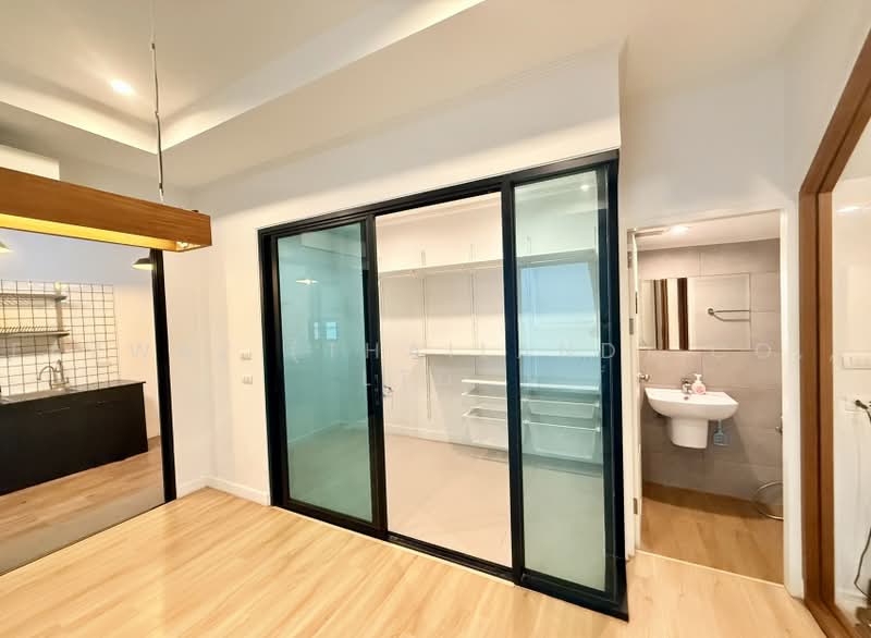 Supalai Essence Ladprao, Bangkok, Soi Ladprao 107, Khlong Chan, Bang Kapi, Bangkok, 4 Bedrooms, 181 sqm, Single Detached House For Sale, by Fazwaz (Thailand) Co., Ltd., 500464745 - DDproperty.com