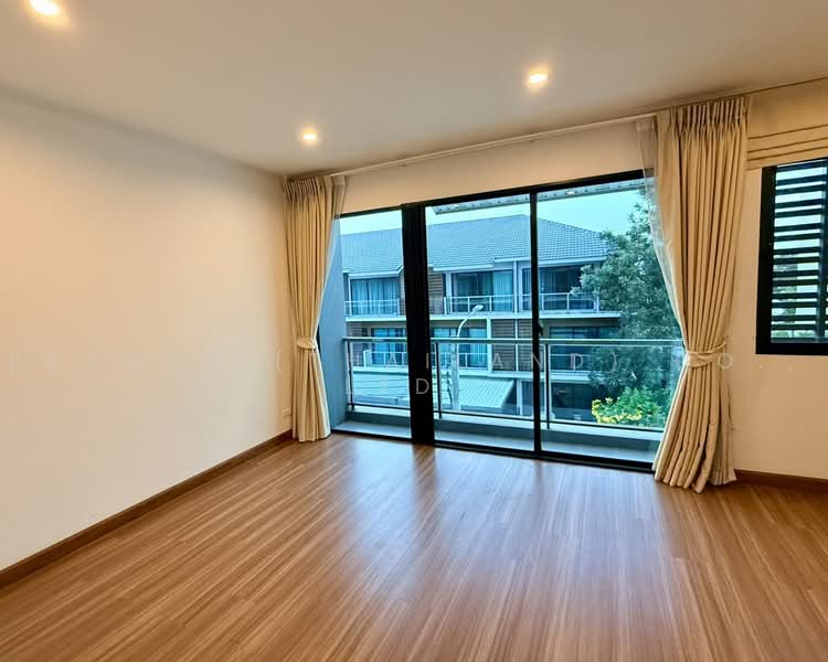 Supalai Essence Ladprao, Bangkok, Soi Ladprao 107, Khlong Chan, Bang Kapi, Bangkok, 4 Bedrooms, 181 sqm, Single Detached House For Sale, by Fazwaz (Thailand) Co., Ltd., 500464745 - DDproperty.com