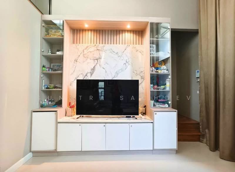 PATIO Phatthanakan 32, Bangkok, Suan Luang, Bangkok, 3 Bedrooms, 220 sqm, Townhouse For Sale, by Sunitra Sachdev, 500464749 - DDproperty.com