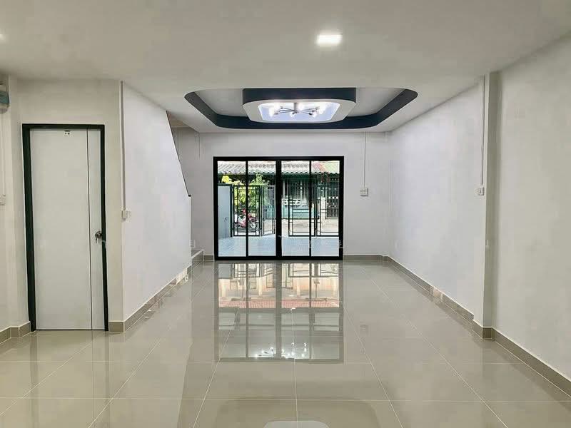 Baan Buathong 4, Nonthaburi, Ban Kluay-Sai Noi Road, Phimonrat, Bang Bua Thong, Nonthaburi, 2 Bedrooms, 70 sqm, Townhouse For Sale, by สรภพ ยอดไชย (สีฝุ่น), 500464755 - DDproperty.com