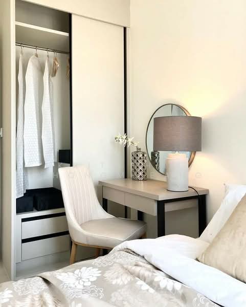 Life Asoke, Bangkok, Asoke-Dindang Road, Bang Kapi, Huai Khwang, Bangkok, 2 Bedrooms, 55 sqm, Condo For Rent, by Kritaphak Khongmueang, 500464767 - DDproperty.com