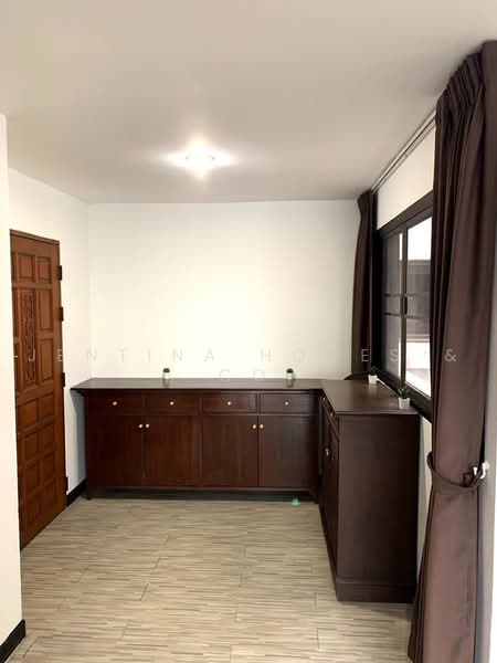 The Waterford Thonglor 11, Bangkok, 219 Soi Thonglor Sukhumvit Road, Khlong Tan Nua, Watthana, Bangkok, 3 Bedrooms, 193 sqm, Condo For Rent, by Jentina Homes & Co, 500464771 - DDproperty.com