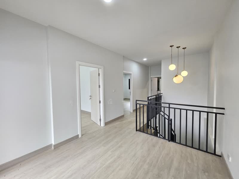 Townhouse for Sale in Phatthanakan 12, 23 sq.wah, 215 sq.m, 4 Bedrooms, Newly Renovated, Bangkok, Suan Luang, Bangkok, 4 Bedrooms, 215 sqm, Townhouse For Sale, by คุณ ณิชาภา, 500464785 - DDproperty.com