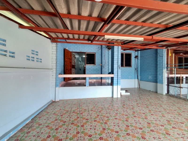 ทาวน์เฮ้าส์ท่าเสา อุตรดิตถ์, Uttaradit, Tha Sao, Muang Uttaradit, Uttaradit, 2 Bedrooms, 150 sqm, Townhouse For Sale, by The Best Property นกยูง, 500464792 - DDproperty.com