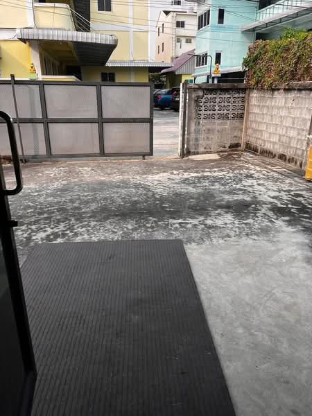 ทาวน์เฮ้าส์ 2-ห้องนอน, กรุงเทพ, ลาดพร้าว, กรุงเทพ, 260 ตร.ม., ทาวน์เฮ้าส์ ให้เช่า, โดย Patcharames Pattharapornviboon, 500464823 - DDproperty.com
