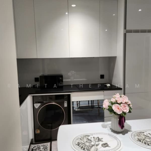 Tait Sathorn 12, Bangkok, Soi Sathorn 12, Sathorn Road, Silom, Bang Rak, Bangkok, 1 Bedroom, 49 sqm, Condo For Rent, by Ramita Theptham, 500464855 - DDproperty.com