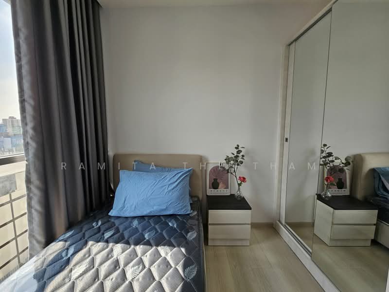 Life Ratchadapisek, Bangkok, 279 Ratchadapisaek Road, Huai Khwang, Bangkok, 2 Bedrooms, 65 sqm, Condo For Rent, by Ramita Theptham, 500464861 - DDproperty.com