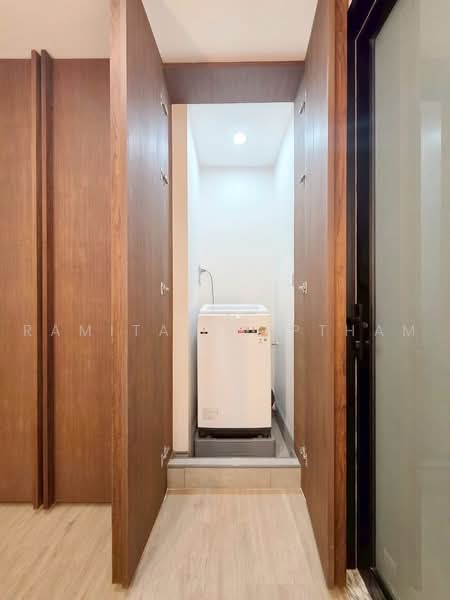 Sathorn Park Place, Bangkok, 27 Sathorn, Thung Maha Mek, Sathon, Bangkok, 1 Bedroom, 97 sqm, Condo For Rent, by Ramita Theptham, 500464895 - DDproperty.com