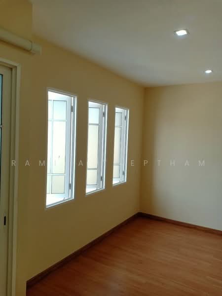 3-BR Townhouse, Bangkok, Khlong Kum, Bueng Kum, Bangkok, 3 Bedrooms, 96 sqm, Townhouse For Sale, by Ramita Theptham, 500464913 - DDproperty.com