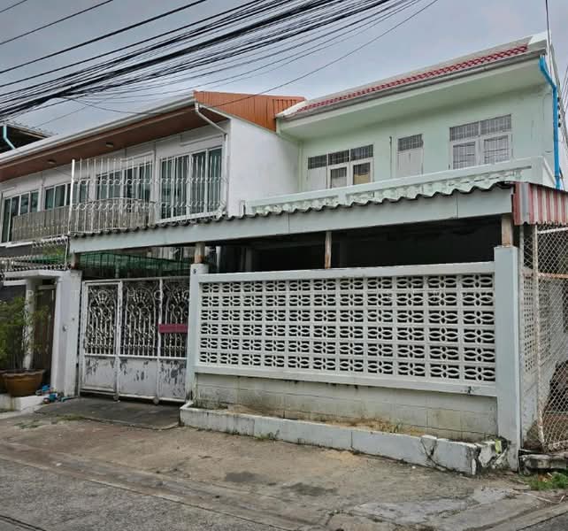 3-BR Townhouse, Bangkok, Saphan Song, Wang Thonglang, Bangkok, 3 Bedrooms, 115 sqm, Townhouse For Sale, by Pitchocha Kiatsinpon, 500464918 - DDproperty.com