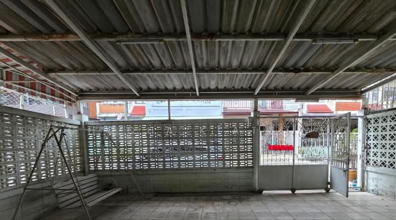 3-BR Townhouse, Bangkok, Saphan Song, Wang Thonglang, Bangkok, 3 Bedrooms, 115 sqm, Townhouse For Sale, by Pitchocha Kiatsinpon, 500464918 - DDproperty.com