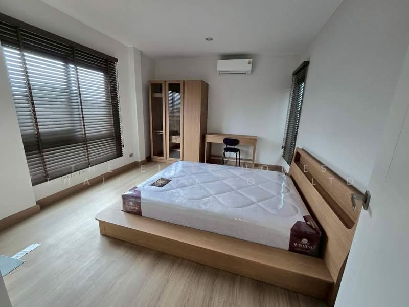 Baan Ninya Krungthepkreetha-Motorway, Bangkok, Khlong Song Ton Nun, Lat Krabang, Bangkok, 4 Bedrooms, 275 sqm, Single Detached House For Rent, by The Elite Homes (Thailand) Co., Ltd., 500464933 - DDproperty.com