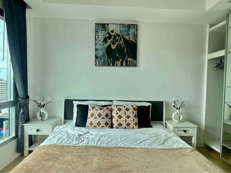 Thru Thonglor, Bangkok, Petchaburi Road, Bang Kapi, Huai Khwang, Bangkok, 1 Bedroom, 37 sqm, Condo For Rent, by Ramita Theptham, 500464983 - DDproperty.com