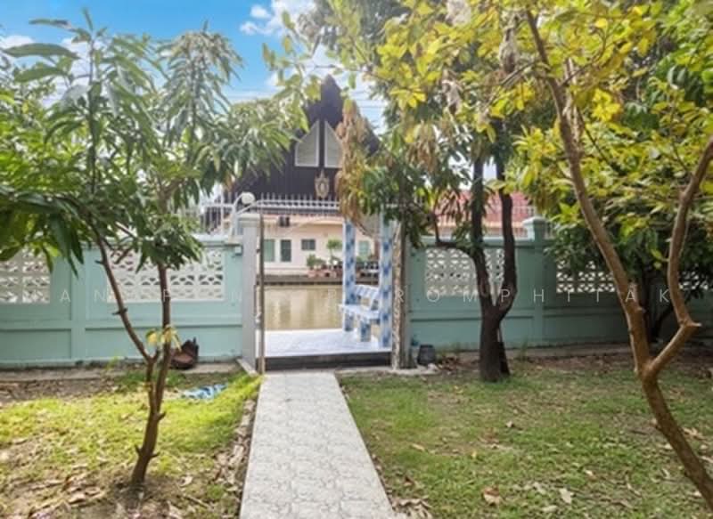 ขายบ้านเดี่ยว 4 นอน 3 น้ำ โฉนดที่ดินกรุงเทพ 233 วา ติดคลองประเวศ หลังสนามบินสุวรรณภูมิ, Bangkok, Lat Krabang, Bangkok, 4 Bedrooms, 400 sqm, Single Detached House For Sale, by Manapong Phromphitak, 500464993 - DDproperty.com