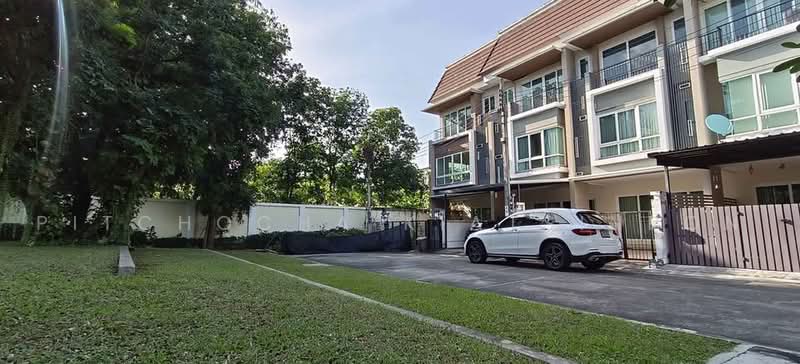 Urban Sathorn : หมู่บ้านเออร์เบิน สาทร, กรุงเทพ, ถนนราชพฤกษ์, บางจาก, ภาษีเจริญ, กรุงเทพ, 204 ตร.ม., ทาวน์เฮ้าส์ ขาย, โดย Pitchocha Kiatsinpon, 500465025 - DDproperty.com