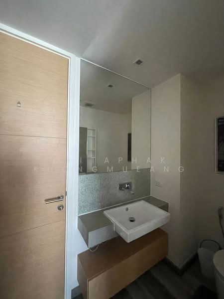 The Lofts Ekkamai, Bangkok, 1415 Sukhumvit Road, Phra Kanong Nua, Watthana, Bangkok, 1 Bedroom, 45 sqm, Condo For Rent, by Kritaphak Khongmueang, 500465081 - DDproperty.com