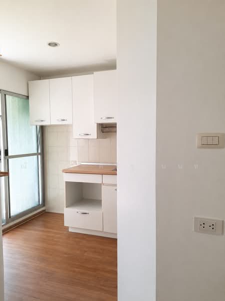 Lumpini Condo Town Nida-Sereethai 2, Bangkok, Seri Thai Road, Khlong Kum, Bueng Kum, Bangkok, 1 Bedroom, 23 sqm, Condo For Sale, by ณัฐยา ศิริฐานนท์, 500465089 - DDproperty.com