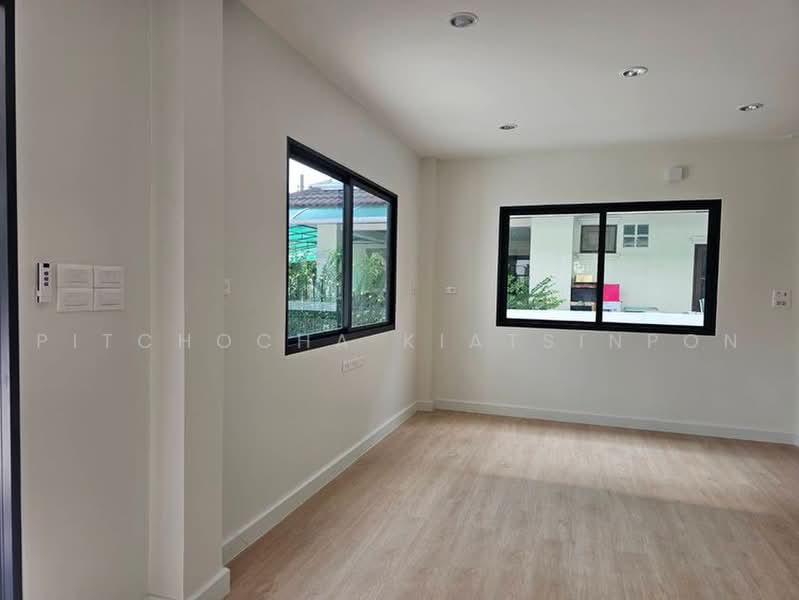 3-BR House, Bangkok, Khlong Khwang, Phasi Charoen, Bangkok, 3 Bedrooms, 160 sqm, Single Detached House For Sale, by Pitchocha Kiatsinpon, 500465106 - DDproperty.com