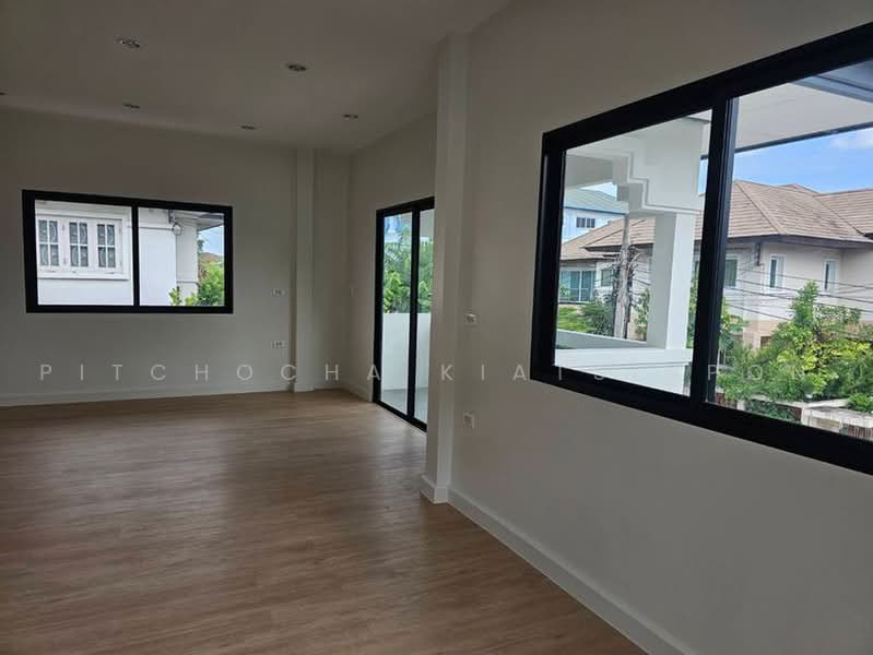 3-BR House, Bangkok, Khlong Khwang, Phasi Charoen, Bangkok, 3 Bedrooms, 160 sqm, Single Detached House For Sale, by Pitchocha Kiatsinpon, 500465106 - DDproperty.com