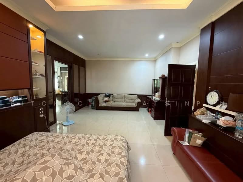 undefined, Bangkok, Praborommaharatchawang, Phra Nakhon, Bangkok, 3 Bedrooms, 263 sqm, Single Detached House For Sale, by Pitchocha Kiatsinpon, 500465113 - DDproperty.com