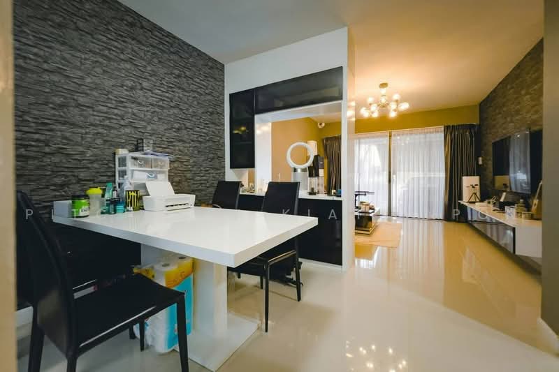 Cherkoon Sathorn-Ratchapruek, Bangkok, Suan Pak Road, Taling Chan, Bangkok, 3 Bedrooms, 168 sqm, Townhouse For Rent, by Pitchocha Kiatsinpon, 500465124 - DDproperty.com