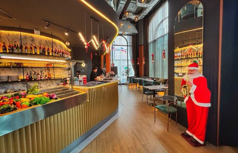 Retail Space for Rent, including a mezzanine and seating area. Semi-Outdoor Space, Kronos Building (, Bangkok, สาทรเหนือ, Silom, Bang Rak, Bangkok, , 112 sqm, Retail Space For Rent, by Khun Poon, 500465134 - DDproperty.com