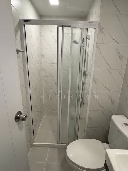 Atmoz Ratchada-Huaikwang, Bangkok, Saha Kan Pramun Alley, Wang Thonglang, Bangkok, 1 Bedroom, 32 sqm, Condo For Sale, by Pitchocha Kiatsinpon, 500465137 - DDproperty.com