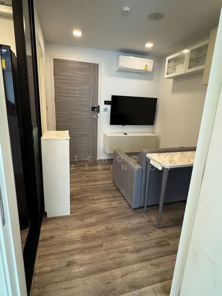 Atmoz Ratchada-Huaikwang, Bangkok, Saha Kan Pramun Alley, Wang Thonglang, Bangkok, 1 Bedroom, 32 sqm, Condo For Sale, by Pitchocha Kiatsinpon, 500465137 - DDproperty.com