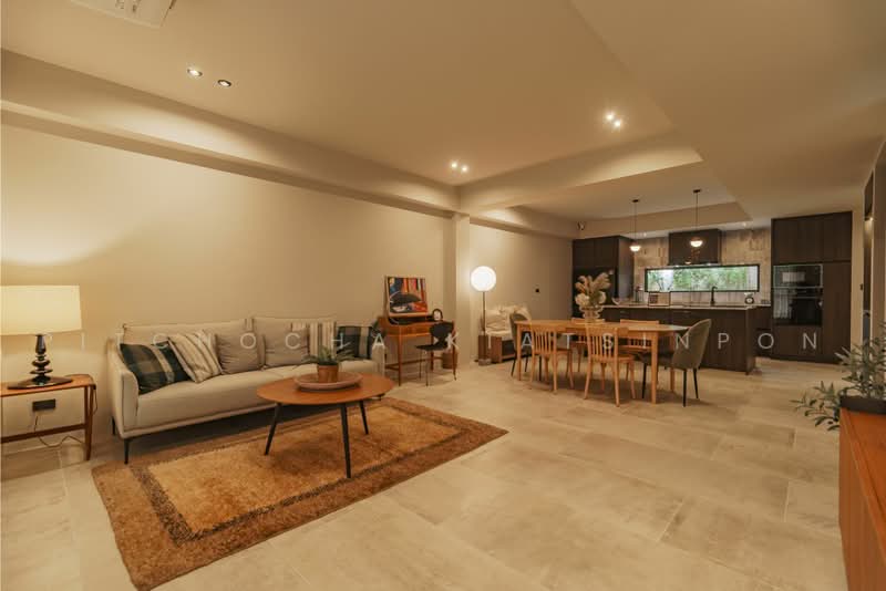 2-BR Townhouse, Bangkok, Phra Kanong Nua, Watthana, Bangkok, 2 Bedrooms, 325 sqm, Townhouse For Sale, by Pitchocha Kiatsinpon, 500465170 - DDproperty.com