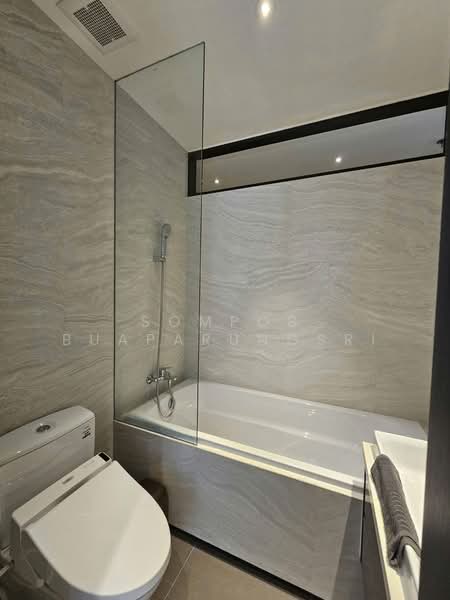 The FINE Bangkok Thonglor-Ekamai, Bangkok, Soi Ekamai, Khlong Tan Nua, Watthana, Bangkok, 2 Bedrooms, 56 sqm, Condo For Rent, by Sompob Buaparungsri, 500465207 - DDproperty.com