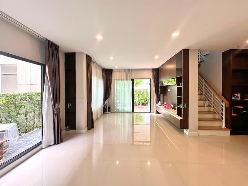 Centro Bangna Km.7, Samut Prakan, Buanakarin Road, Bang Kaeo, Bang Plee, Samut Prakan, 4 Bedrooms, 195 sqm, Single Detached House For Sale, by Punpapa Rassamee, 500465220 - DDproperty.com