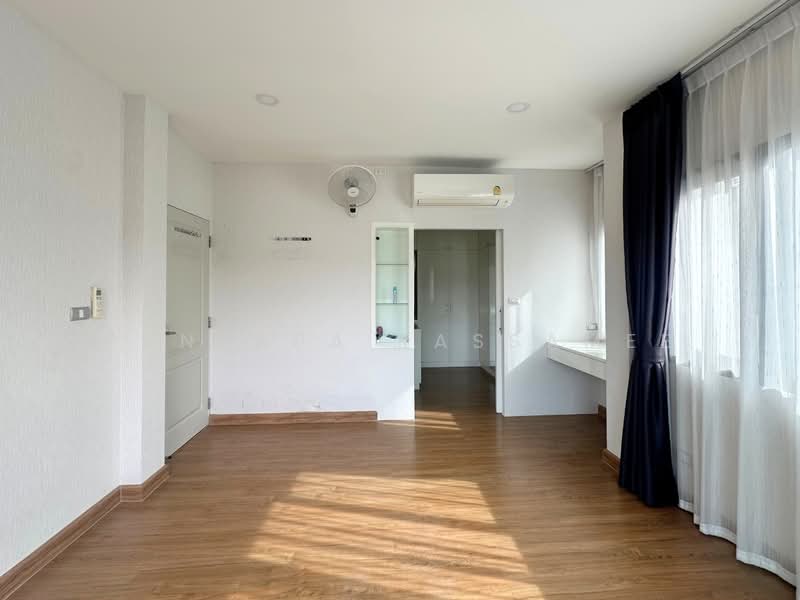 Centro Bangna Km.7, Samut Prakan, Buanakarin Road, Bang Kaeo, Bang Plee, Samut Prakan, 4 Bedrooms, 195 sqm, Single Detached House For Sale, by Punpapa Rassamee, 500465220 - DDproperty.com