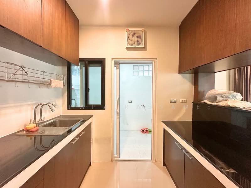 Centro Bangna Km.7, Samut Prakan, Buanakarin Road, Bang Kaeo, Bang Plee, Samut Prakan, 4 Bedrooms, 195 sqm, Single Detached House For Sale, by Punpapa Rassamee, 500465220 - DDproperty.com