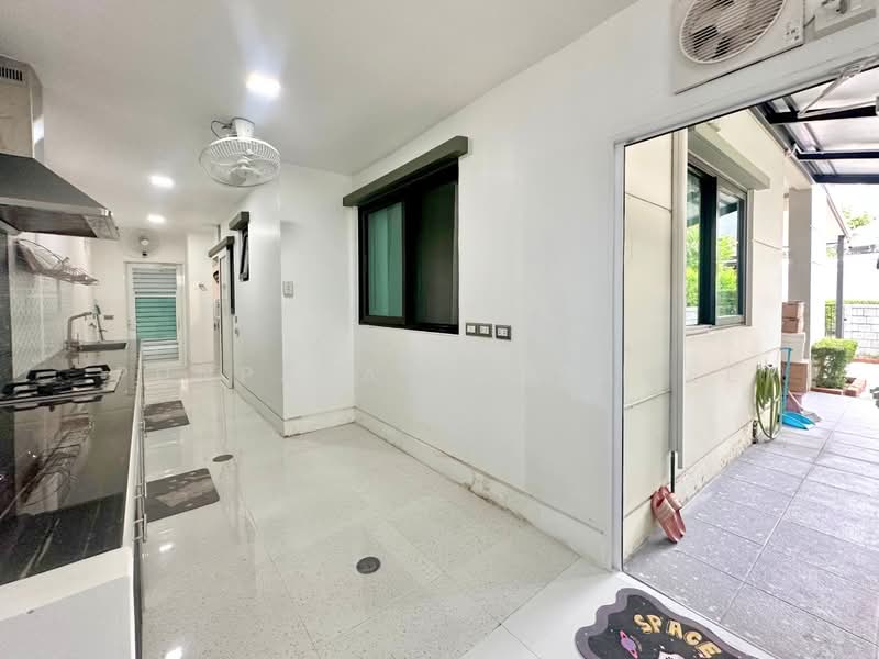 Centro Bangna Km.7, Samut Prakan, Buanakarin Road, Bang Kaeo, Bang Plee, Samut Prakan, 4 Bedrooms, 195 sqm, Single Detached House For Sale, by Punpapa Rassamee, 500465220 - DDproperty.com