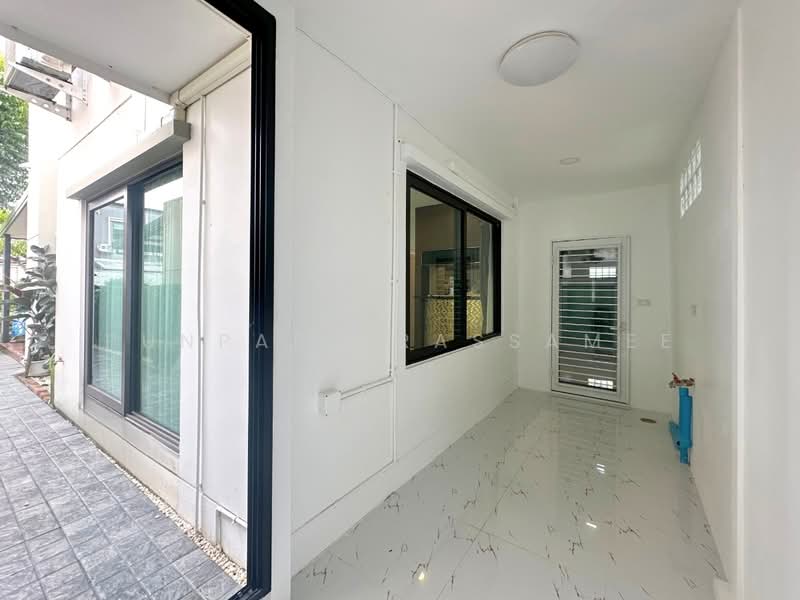 Centro Bangna Km.7, Samut Prakan, Buanakarin Road, Bang Kaeo, Bang Plee, Samut Prakan, 4 Bedrooms, 195 sqm, Single Detached House For Sale, by Punpapa Rassamee, 500465220 - DDproperty.com