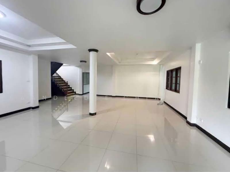 A house for rent near Meechok Plaza, Chiang Mai Rental Price: 40,000 THB / month Property No.5H678, Chiang Mai, San Phi Sua, Muang Chiang Mai, Chiang Mai, 5 Bedrooms, 150 sqm, Single Detached House For Rent, by Baandeedee Chiangmai, 500465266 - DDproperty.com