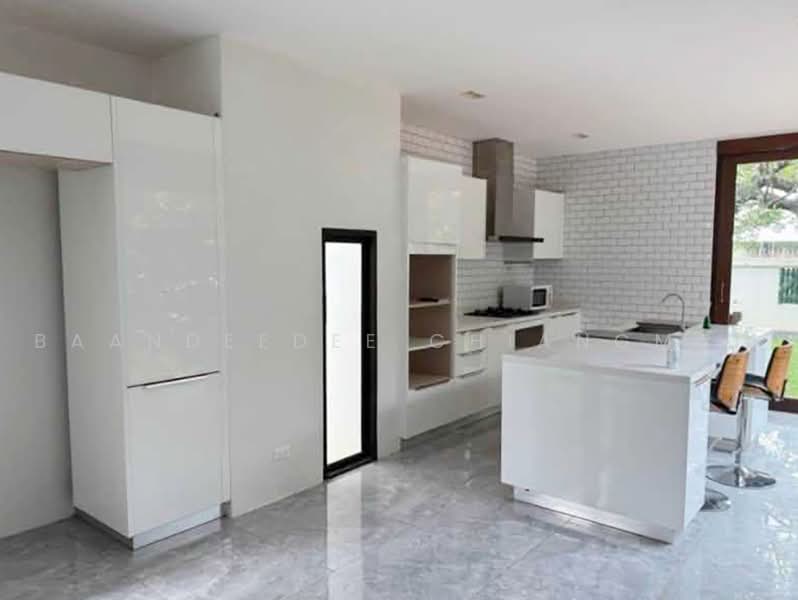 A house for rent near Meechok Plaza, Chiang Mai Rental Price: 40,000 THB / month Property No.5H678, Chiang Mai, San Phi Sua, Muang Chiang Mai, Chiang Mai, 5 Bedrooms, 150 sqm, Single Detached House For Rent, by Baandeedee Chiangmai, 500465266 - DDproperty.com