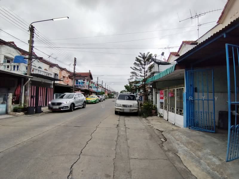 หมู่บ้านรินทร์ทอง ลำลูกกา-คลอง2, Pathum Thani, Khu Khot, Lam Luk Ka, Pathum Thani, 2 Bedrooms, 150 sqm, Townhouse For Sale, by The Best Property บอส, 500465271 - DDproperty.com